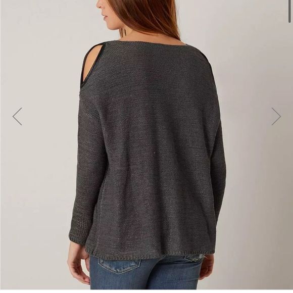 Daytrip Sweater womens medium charcoal gray cold shoulder open weave knit NWT - Picture 12 of 12